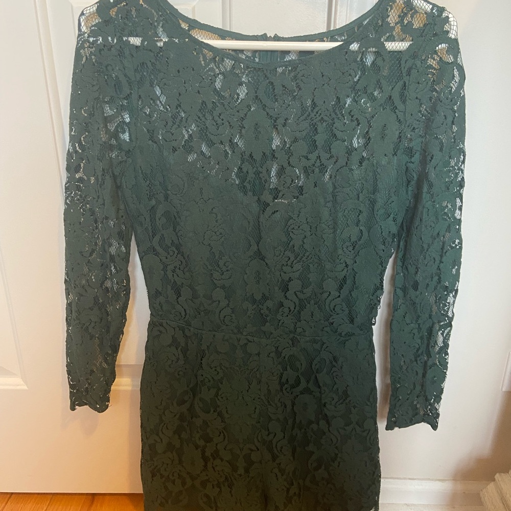BB Dakota Lace Dark Green Long Sleeved Romper Size 6
